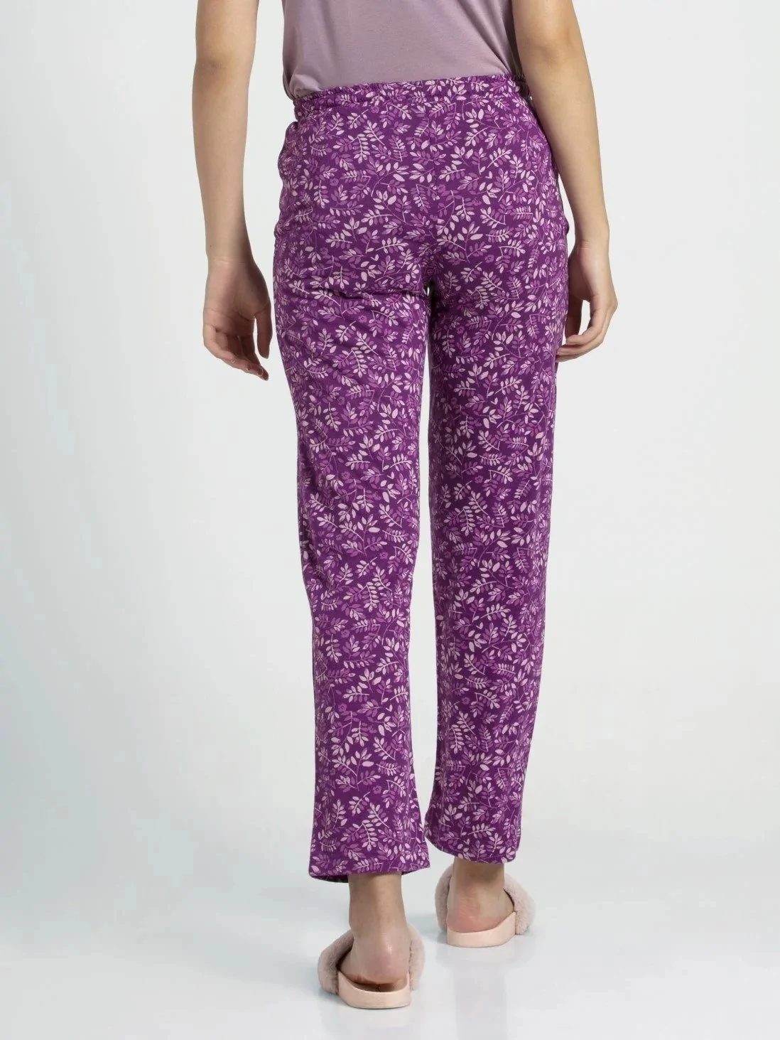 Small Jockey Lavendor Scent Print59 Knit Lounge Pants at Rs 799/piece in  Chikmagalur