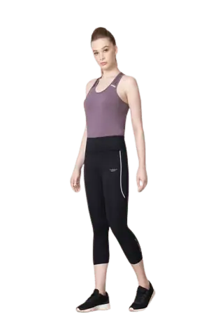 Women Three Quarter Tights - Compression Fit Fashion Apparel - Opaque Yoga  Pants